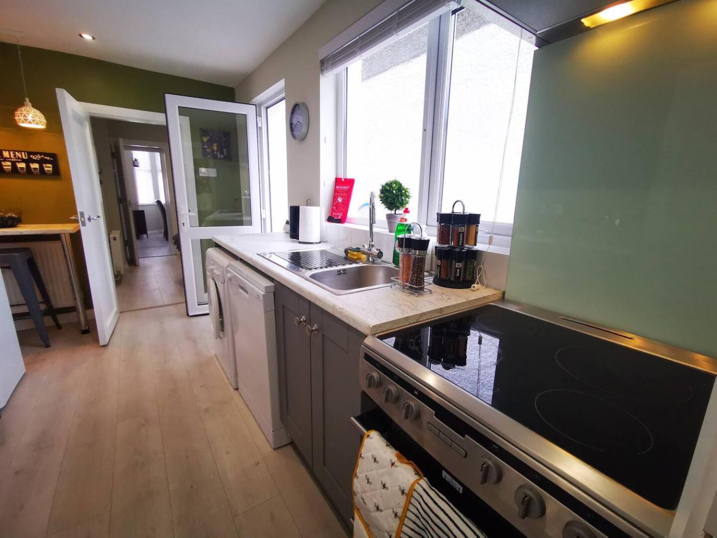 4Br Modern Botanic House Βίλα Μπέλφαστ Εξωτερικό φωτογραφία