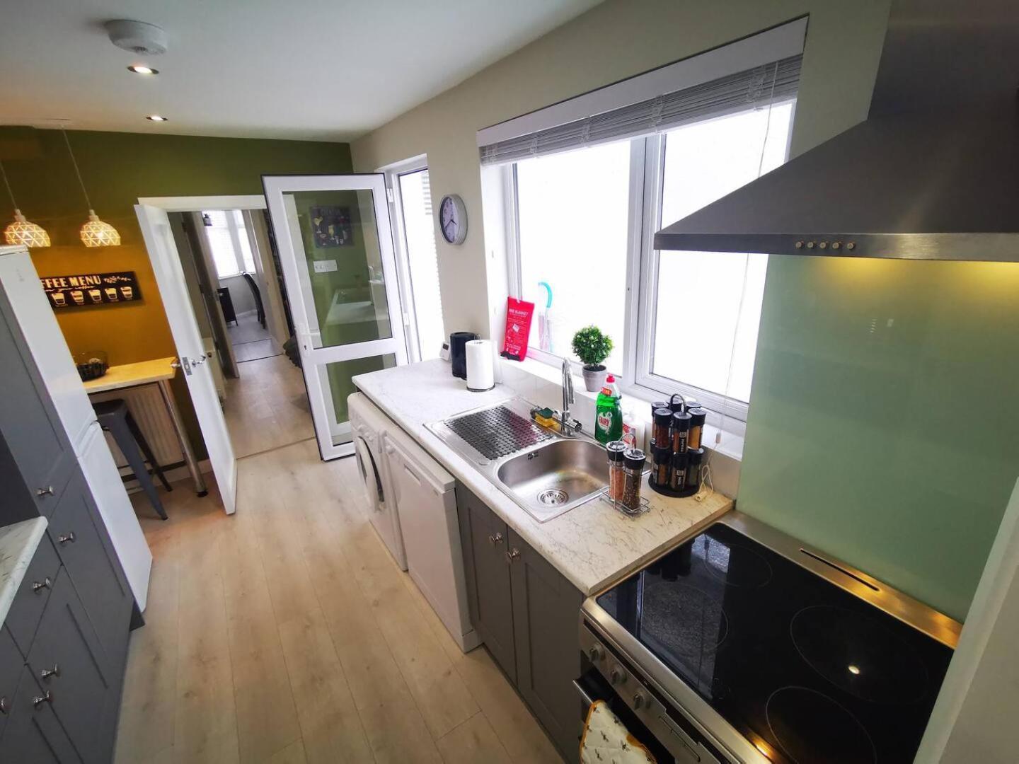 4Br Modern Botanic House Βίλα Μπέλφαστ Εξωτερικό φωτογραφία
